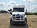 Used 2019 Freightliner Cascadia Sleeper Cab 6x4, Semi Truck for sale #821556 - photo 3