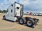 Used 2019 Freightliner Cascadia Sleeper Cab 6x4, Semi Truck for sale #821556 - photo 2