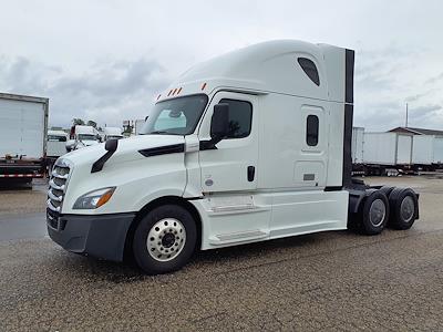 Used 2019 Freightliner Cascadia Sleeper Cab 6x4, Semi Truck for sale #874416 - photo 1