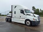 Used 2019 Freightliner Cascadia Sleeper Cab 6x4, Semi Truck for sale #874416 - photo 4