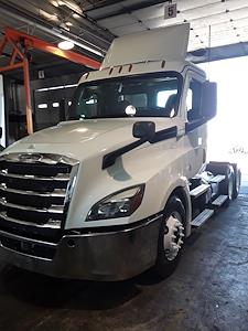 Used 2020 Freightliner Cascadia Day Cab 6x4, Semi Truck for sale #243037 - photo 1