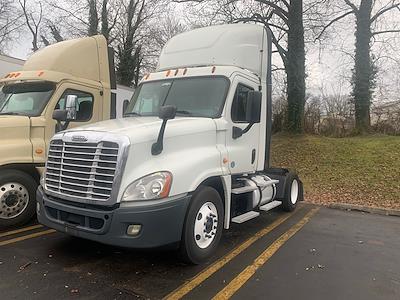 Used 2014 Freightliner Cascadia 4x2, Semi Truck for sale #546974 - photo 1