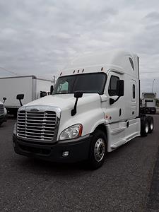 Used 2016 Freightliner Cascadia Sleeper Cab 6x4, Semi Truck for sale #652933 - photo 1