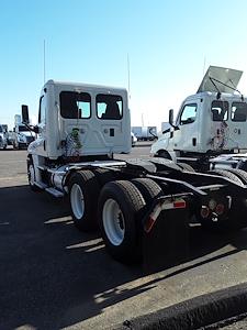 Used 2016 Freightliner Cascadia Day Cab 6x4, Semi Truck for sale #655911 - photo 2