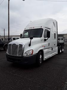 Used 2018 Freightliner Cascadia Sleeper Cab 6x4, Semi Truck for sale #684255 - photo 1