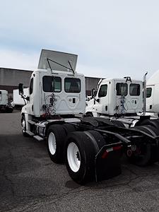 Used 2016 Freightliner Cascadia Day Cab 6x4, Semi Truck for sale #774986 - photo 2