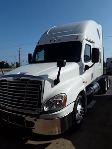 Used 2019 Freightliner Cascadia Sleeper Cab 6x4, Semi Truck for sale #809333 - photo 1