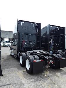 Used 2019 Freightliner Cascadia Sleeper Cab 6x4, Semi Truck for sale #826427 - photo 2