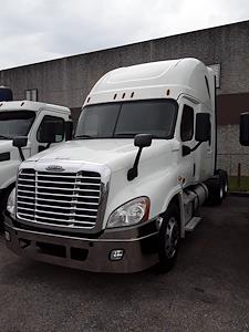 Used 2019 Freightliner Cascadia Sleeper Cab 6x4, Semi Truck for sale #826724 - photo 1