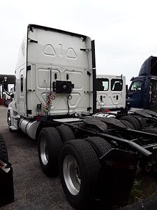 Used 2019 Freightliner Cascadia Sleeper Cab 6x4, Semi Truck for sale #826724 - photo 2