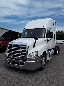 Used 2019 Freightliner Cascadia Sleeper Cab 6x4, Semi Truck for sale #826737 - photo 1