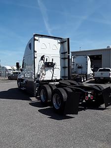 Used 2019 Freightliner Cascadia Sleeper Cab 6x4, Semi Truck for sale #862543 - photo 2