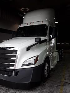 Used 2019 Freightliner Cascadia Day Cab 6x4, Semi Truck for sale #870330 - photo 1