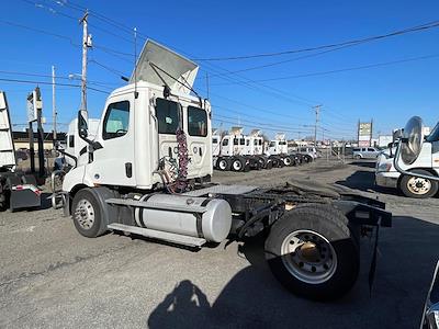 Used 2019 Freightliner Cascadia 116 Day Cab 4x2, Semi Truck for sale #270102 - photo 1