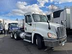 Used 2015 Freightliner Cascadia Day Cab 6x4, Semi Truck for sale #304992 - photo 4