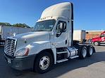 Used 2016 Freightliner Cascadia Day Cab 6x4, Semi Truck for sale #355261 - photo 1