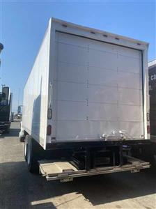 Used 2014 Freightliner M2 106 6x4, 24' Box Truck for sale #519647 - photo 2