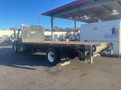 Used 2017 Freightliner M2 106 Conventional Cab 4x2, Flatbed Truck for sale #670958 - photo 2