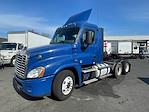 Used 2017 Freightliner Cascadia Day Cab 6x4, Semi Truck for sale #679444 - photo 1