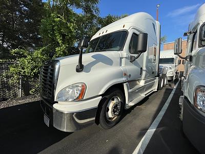 Used 2018 Freightliner Cascadia Sleeper Cab 6x4, Semi Truck for sale #786219 - photo 1