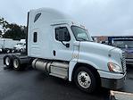 Used 2019 Freightliner Cascadia Sleeper Cab 6x4, Semi Truck for sale #808626 - photo 4