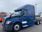 Used 2019 Freightliner Cascadia Sleeper Cab 6x4, Semi Truck for sale #865034 - photo 3