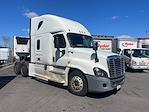 Used 2019 Freightliner Cascadia Sleeper Cab 6x4, Semi Truck for sale #877480 - photo 1