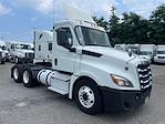 Used 2020 Freightliner Cascadia Day Cab 6x4, Semi Truck for sale #895969 - photo 1