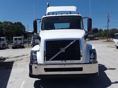 Used 2016 Volvo VNL 4x2, Semi Truck for sale #399335 - photo 2