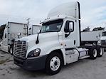 Used 2016 Freightliner Cascadia Day Cab 6x4, Semi Truck for sale #659017 - photo 1