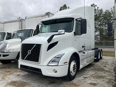 Used 2019 Volvo VNR Conventional Cab 6x4, Semi Truck for sale #787029 - photo 1