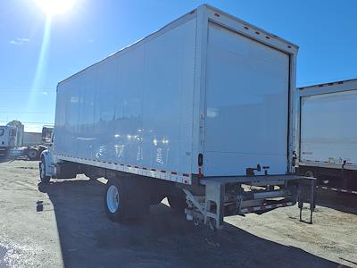 Used 2018 Freightliner M2 106 Conventional Cab 4x2, Box Truck for sale #796365 - photo 2