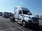 Used 2019 Freightliner Cascadia Sleeper Cab 6x4, Semi Truck for sale #807298 - photo 12