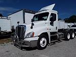 Used 2019 Freightliner Cascadia Day Cab 6x4, Semi Truck for sale #813374 - photo 3