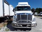 Used 2019 Freightliner Cascadia Day Cab 6x4, Semi Truck for sale #813374 - photo 4