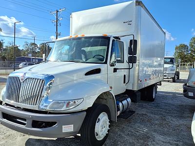 Used 2019 International DuraStar 4300 SBA 4x2, Box Truck for sale #861260 - photo 1