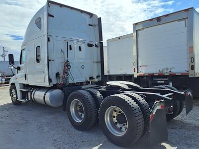 Used 2019 Freightliner Cascadia Sleeper Cab 6x4, Semi Truck for sale #864232 - photo 2