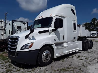 Used 2020 Freightliner Cascadia Sleeper Cab 6x4, Semi Truck for sale #870705 - photo 1