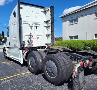 Used 2020 Freightliner Cascadia Sleeper Cab 6x4, Semi Truck for sale #268660 - photo 2