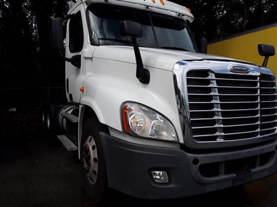 Used 2014 Freightliner Cascadia Day Cab 6x4, Semi Truck for sale #542181 - photo 1