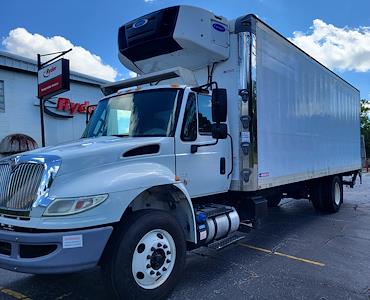 Used 2015 International DuraStar 4300 SBA 4x2, Refrigerated Body for sale #639999 - photo 1