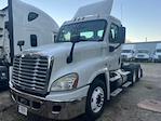 Used 2015 Freightliner Cascadia Day Cab 6x4, Semi Truck for sale #640681 - photo 1