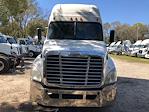 Used 2017 Freightliner Cascadia Sleeper Cab 6x4, Semi Truck for sale #664320 - photo 3