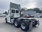 Used 2017 Freightliner Cascadia Day Cab 6x4, Semi Truck for sale #670964 - photo 2