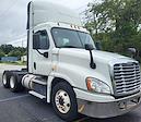 Used 2017 Freightliner Cascadia Day Cab 6x4, Semi Truck for sale #672008 - photo 7