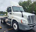 Used 2018 Freightliner Cascadia Day Cab 6x4, Semi Truck for sale #682167 - photo 6