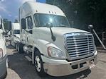 Used 2018 Freightliner Cascadia Sleeper Cab 6x4, Semi Truck for sale #752621 - photo 4