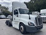 Used 2018 Freightliner Cascadia Day Cab 6x2, Semi Truck for sale #755314 - photo 4