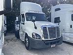 Used 2018 Freightliner Cascadia Day Cab 6x2, Semi Truck for sale #755315 - photo 4