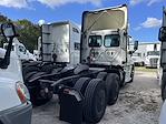 Used 2018 Freightliner Cascadia Day Cab 6x2, Semi Truck for sale #755315 - photo 5